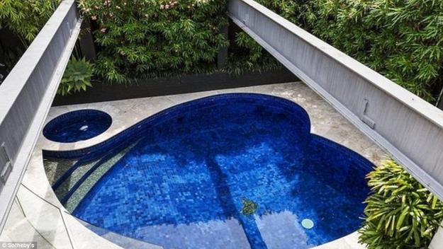 unique water features swimming pool designs