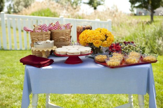 outdoor dining party decorations holiday tables