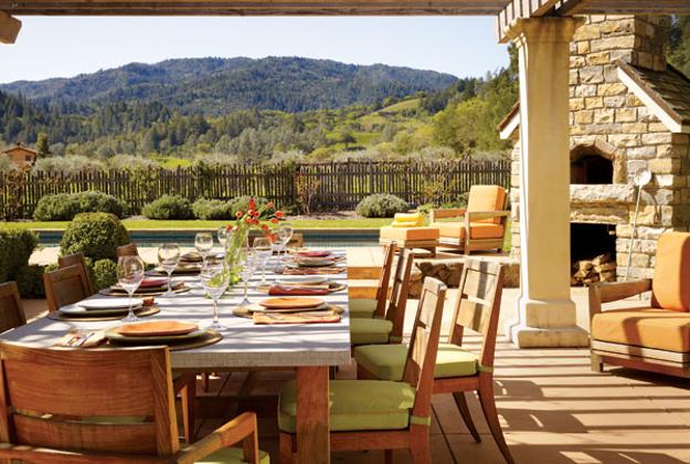 outdoor dining party decorations holiday tables