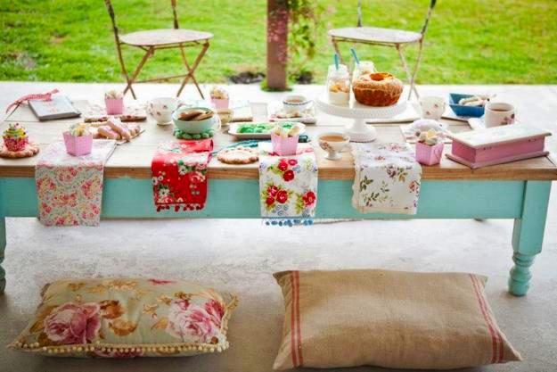 outdoor dining party decorations holiday tables