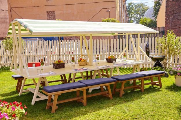 outdoor dining party decorations holiday tables