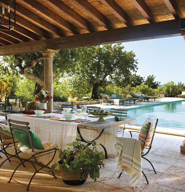 outdoor dining party decorations holiday tables