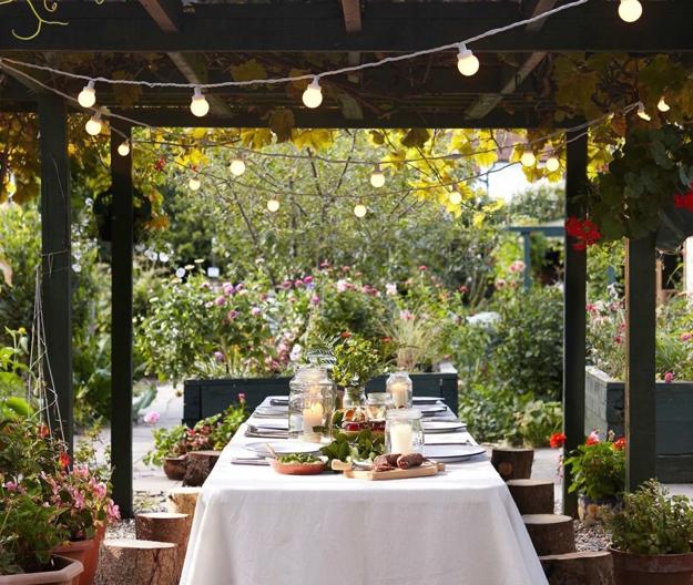 outdoor dining party decorations holiday tables