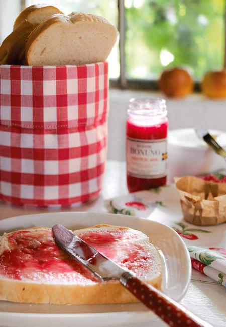 red white table setting strawberry accents