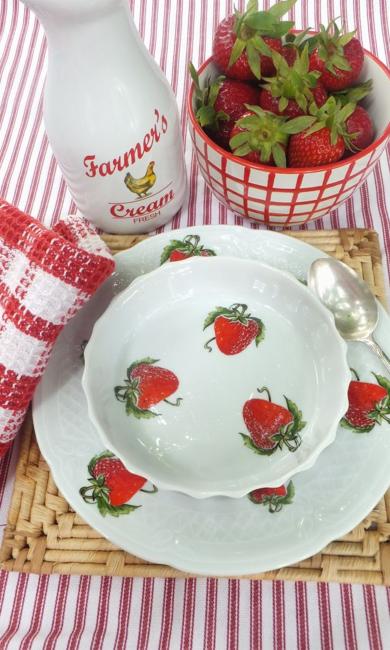 strawberry plates