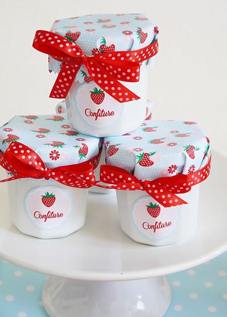 red white table setting strawberry accents