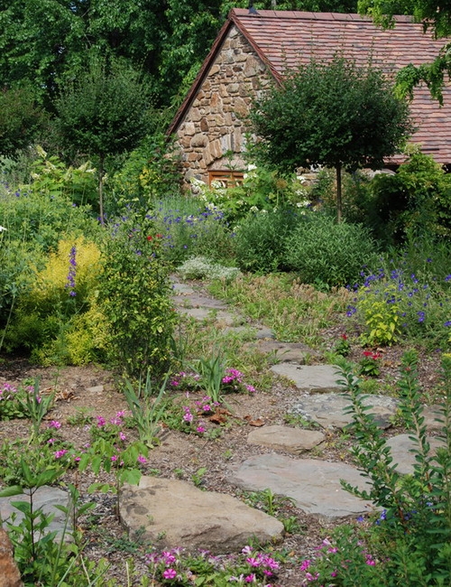 lush greenery garden design ideas