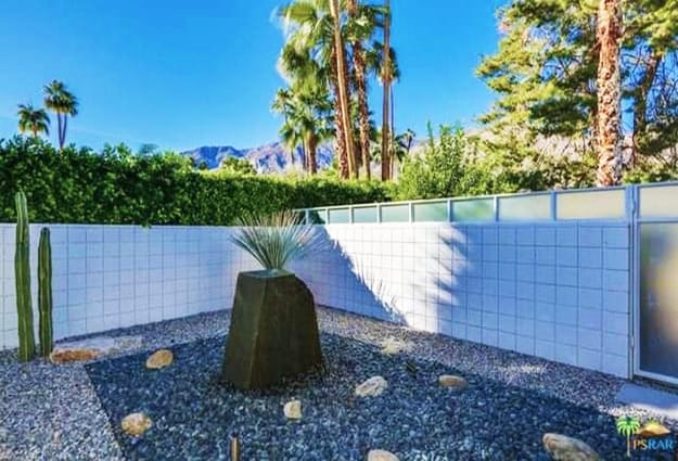 mid century modern home yard landscaping
