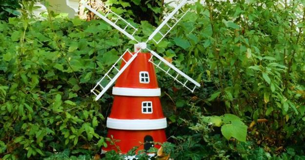 garden decorations windmills