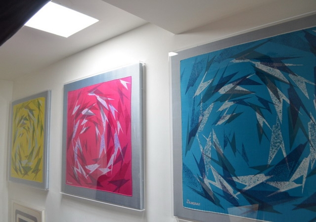 beautiful wall decorating ideas silk fabrics
