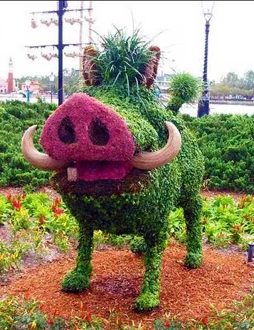creative topiary themes unique yard decorations