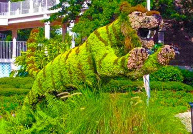 creative topiary themes unique yard decorations