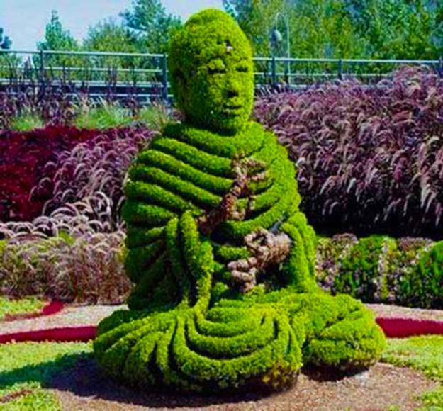 creative topiary themes unique yard decorations