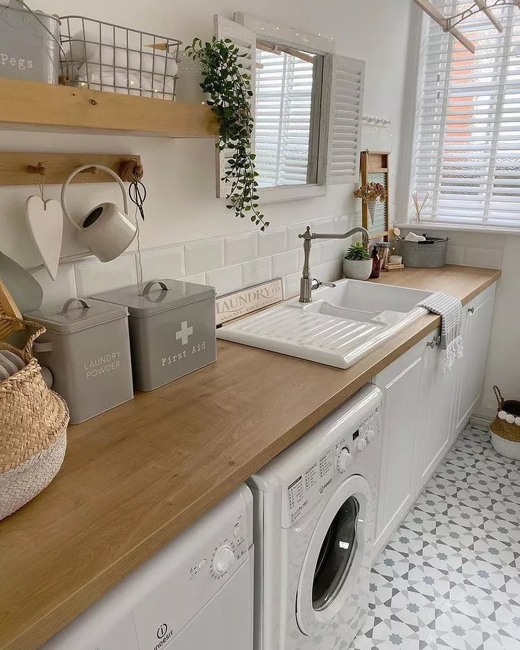 elegant wall floor tile combination