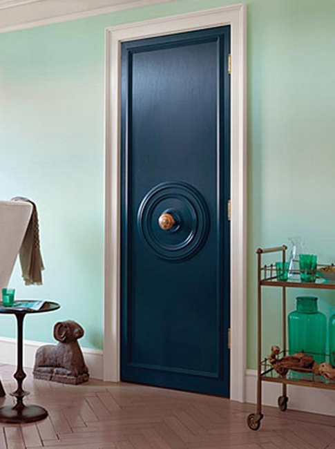 elegant door decoration 