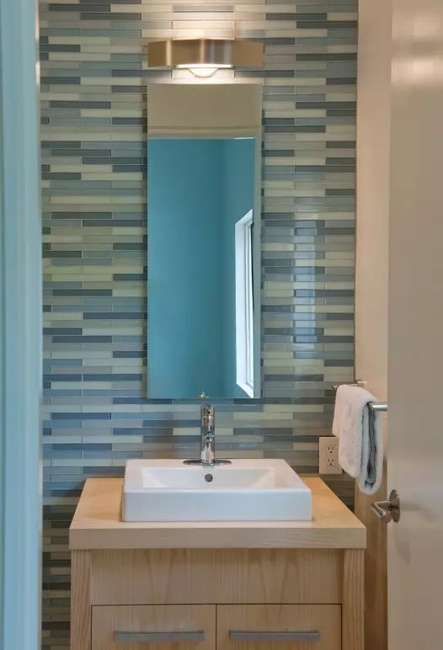 glass tiles modern bathroom design remodeling ideas