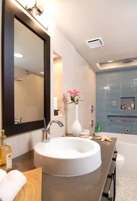 glass tiles modern bathroom design remodeling ideas