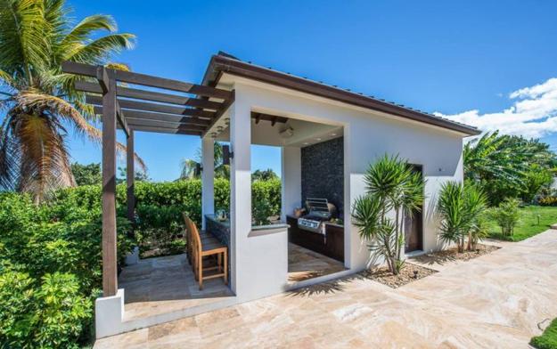 modern grilling areas backyard ideas