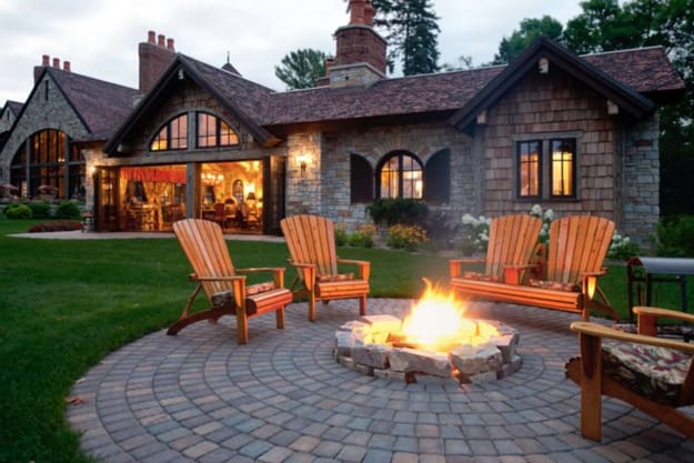 outdoor seating area backyard ideas