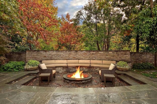 outdoor seating area backyard ideas