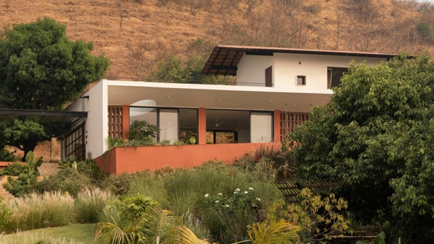 contemporary homes outdoor spaces landscaping ideas