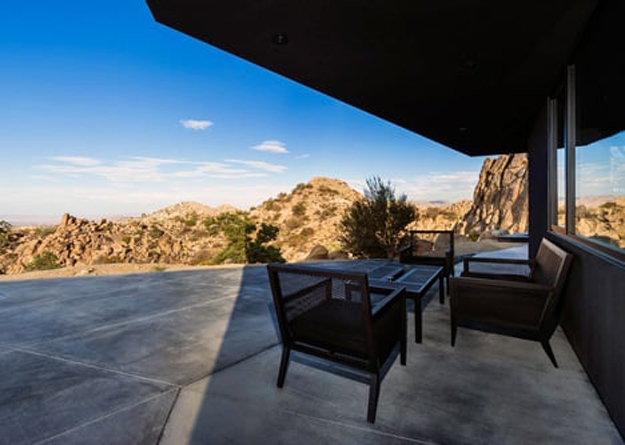 outdoor seating area