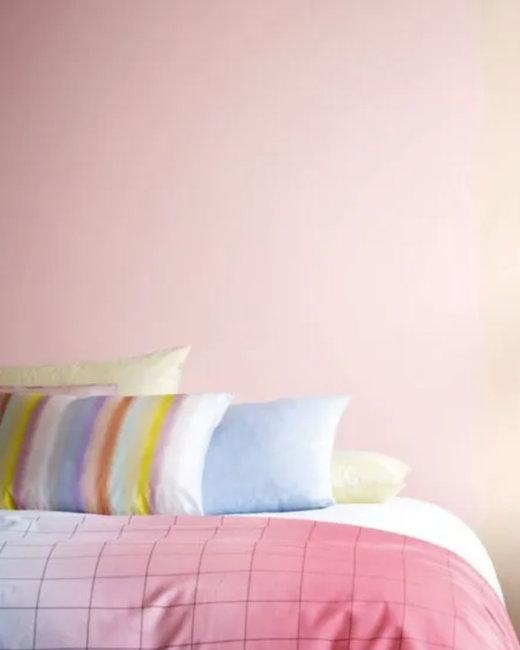 pink wall colorful bedding fabrics