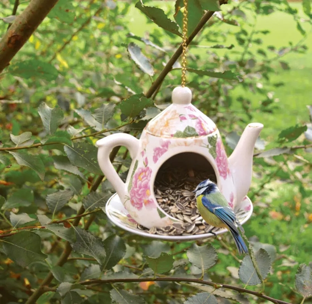 unique garden decorations recycled crafts