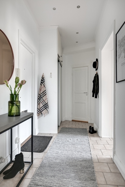 small entryway design