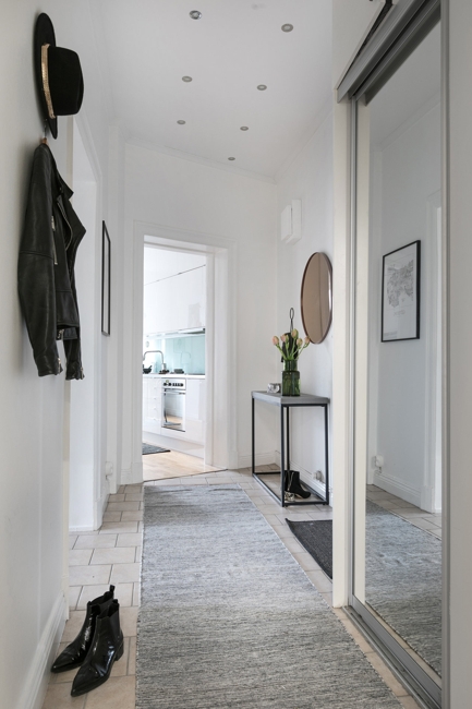 small entryway design