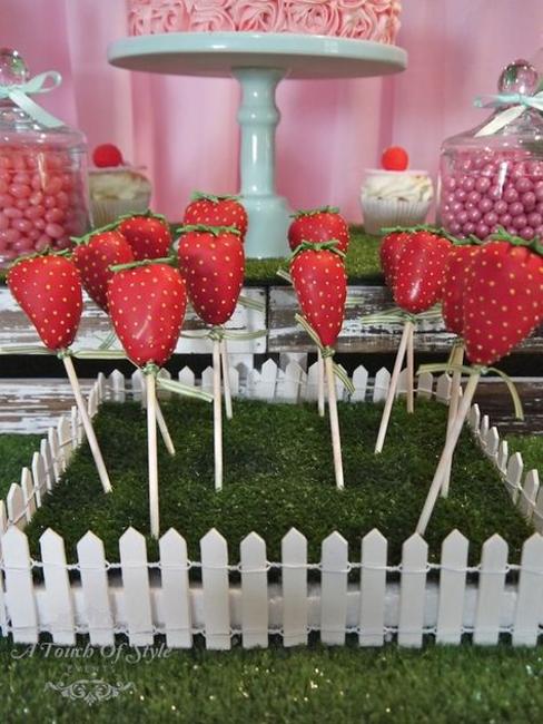 strawberries treats food decoration ideas