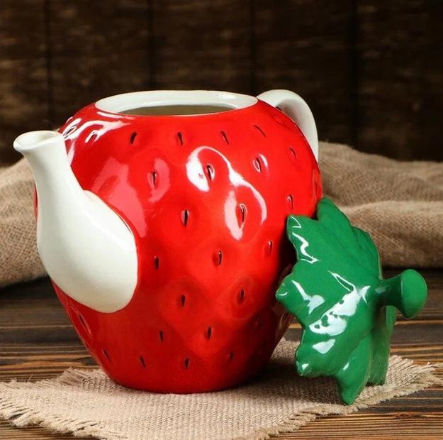 berry inspired table decor ideas