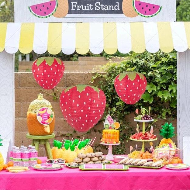 berry inspired table decor ideas