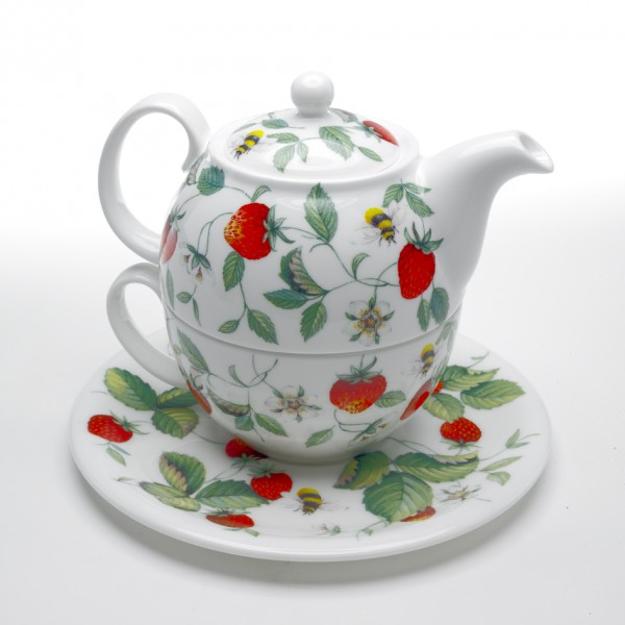 berry inspired table decor ideas
