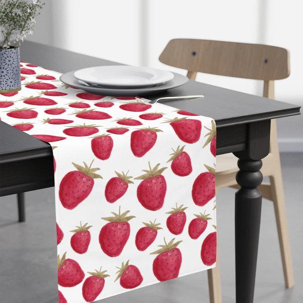 berry inspired table decor ideas