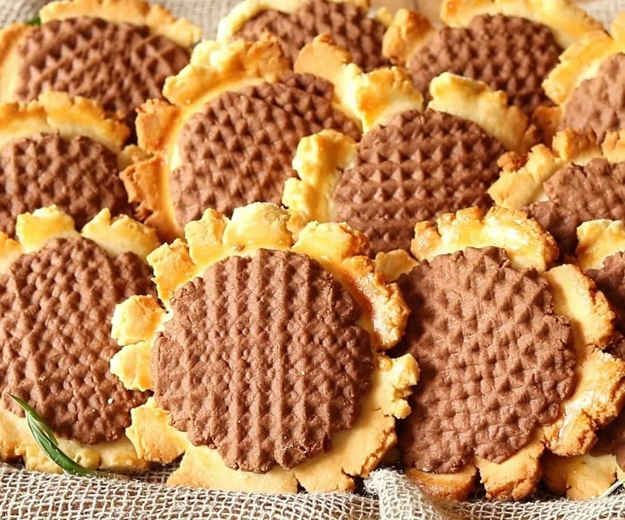 sunflower cookies summer party food decoration
