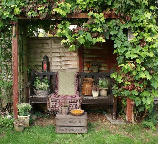 quiet spots being alone outdoor summer decorating ideas