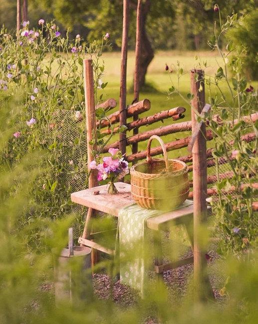 garden bench