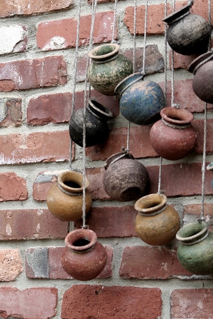 surprising items quirky wall decorating