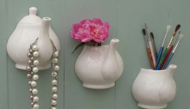 surprising items quirky wall decorating