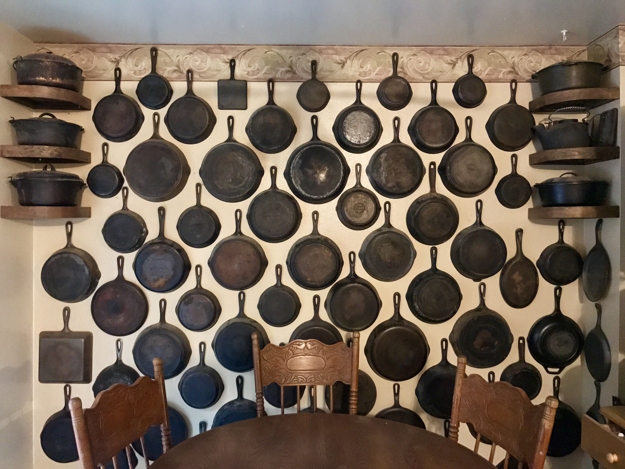 surprising items quirky wall decorating