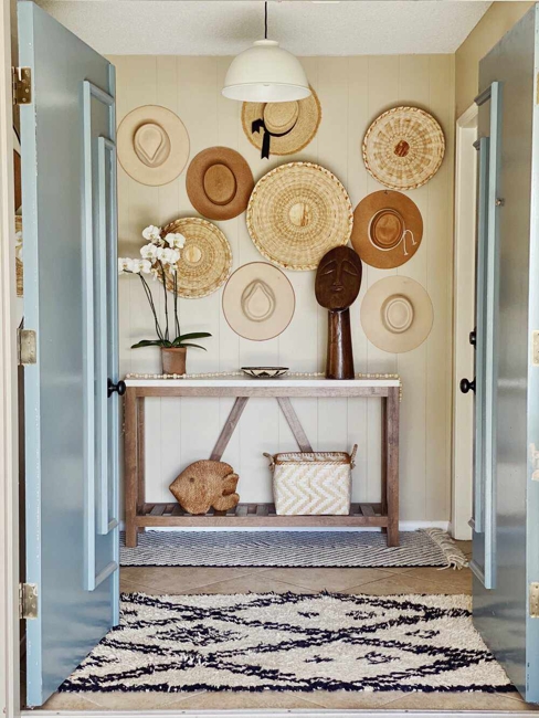 surprising items quirky wall decorating