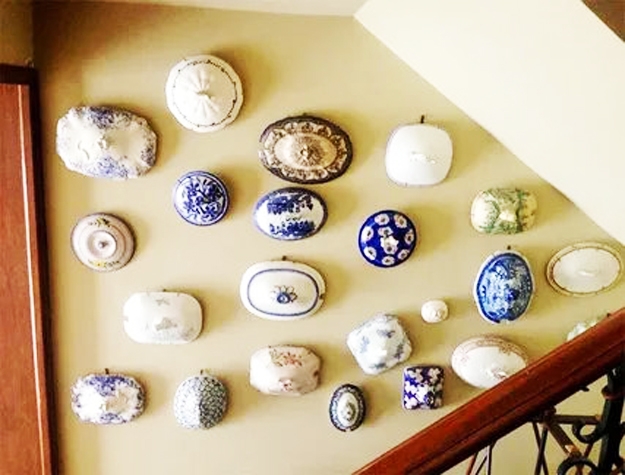 surprising items quirky wall decorating