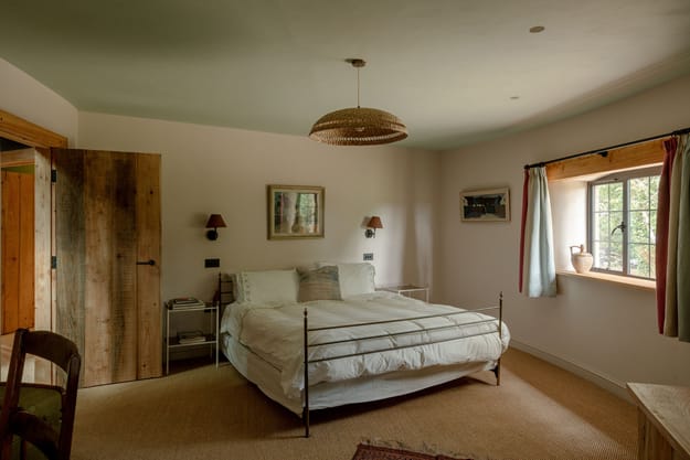 bedroom decorating round house conversion