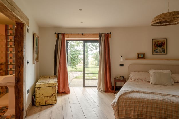 bedroom decorating round house conversion