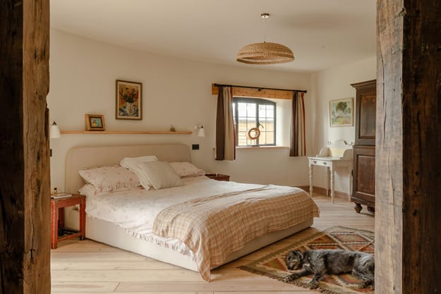 bedroom decorating round house conversion