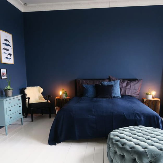 deep blue bedroom wallpaper