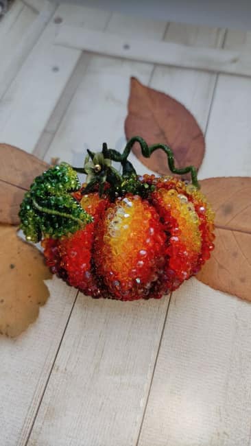 little pumpkin glass beads decor
