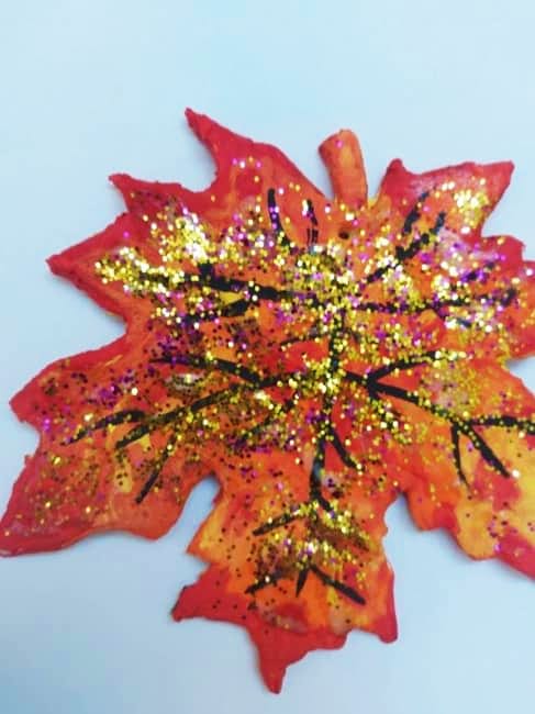 handmade shiny accents fall decorating ideas