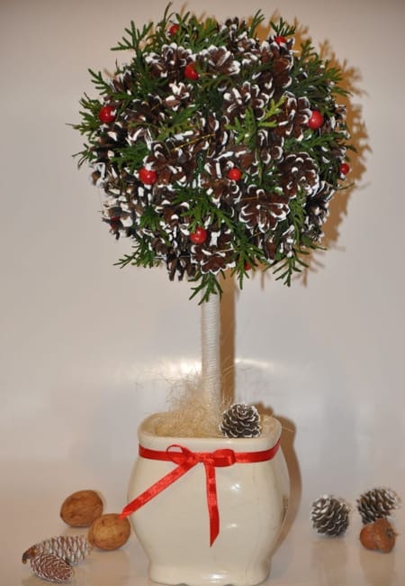 how to make pine cone topiary tutorial